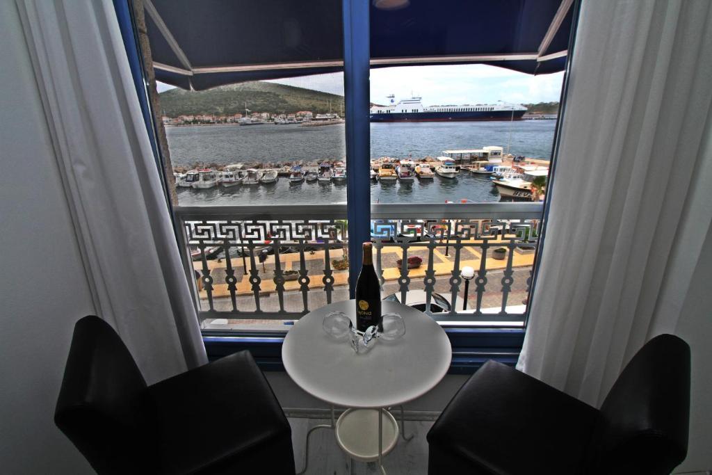 Larimar Boutique Hotel Çeşme Extérieur photo